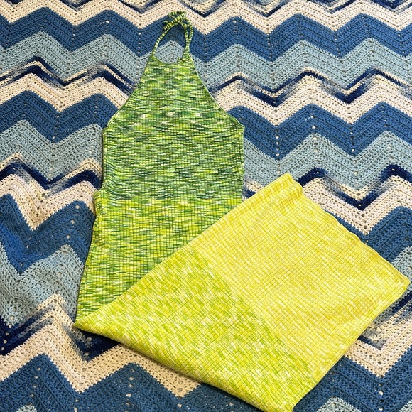 GREEN KNIT MIDI DRESS. - Picture 1 of 6